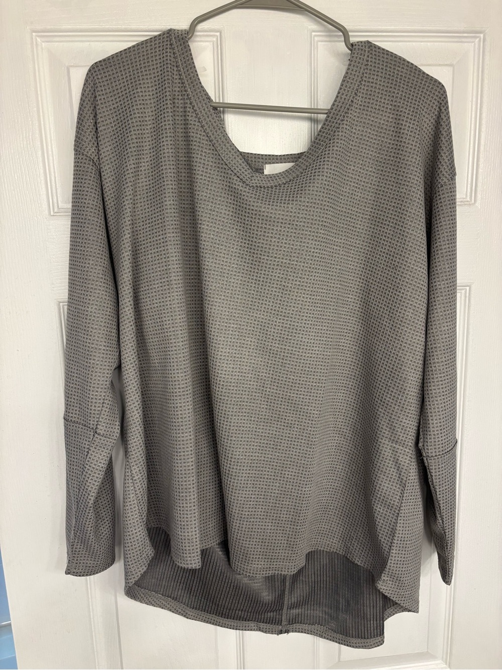 ANDREE BY UNIT Gray Waffle-Knit Long Sleeve Top